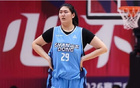 张子宇签约山东高速女篮是巨大失误，侯冰并不是知人善任的好教练