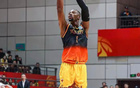 庞峥麟15分3板4助 CBA江苏71-90深圳 马凯尔-约翰逊26分