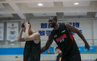 胜利的振奋！大家伙儿训练场卷起来啦！