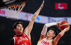 中国从日本“偷走”一场胜利，中国男篮赢球反遭争议，FIBA紧急道歉