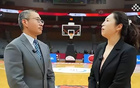 取代宫鲁鸣，重掌中国女篮？央视点名，功勋表态，曾执教女篮15年